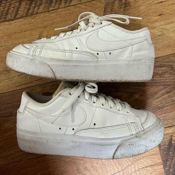 Women’s platform Nike Blazers - Picture 2 of 4